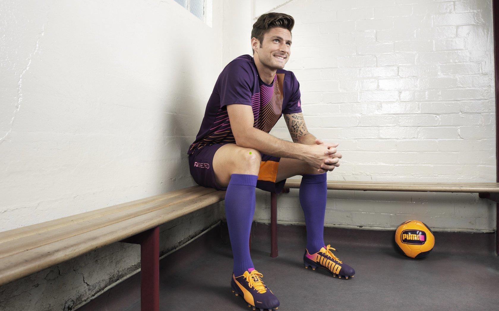 【金年会体育团队】大咖淇谈独家对话维克多·坎波，中国足球青训，更适合培养梅西还是C罗？